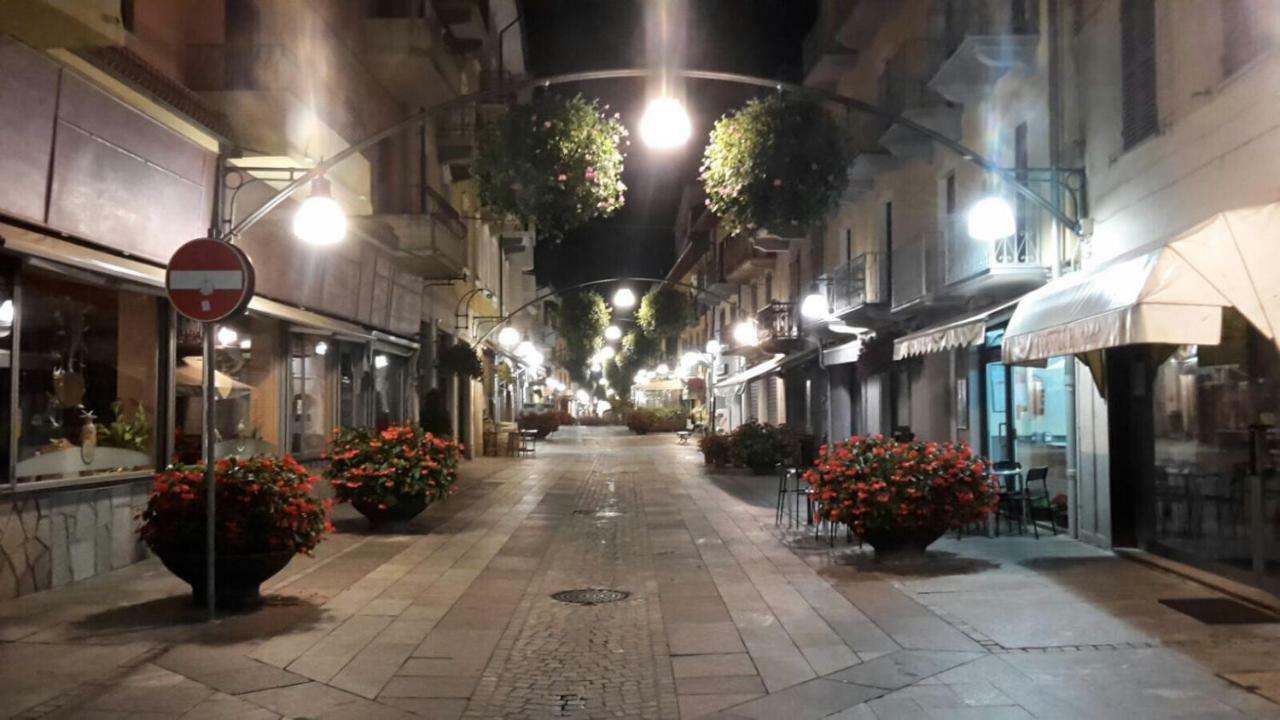 Appartamento Rosa Alpina Tra Il Casino E Le Terme Di Saint Vincent Eksteriør billede